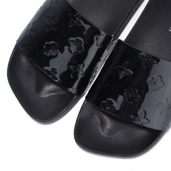 Comfy Square Toe Metallic Slides in Black - Picture 3 of 3
